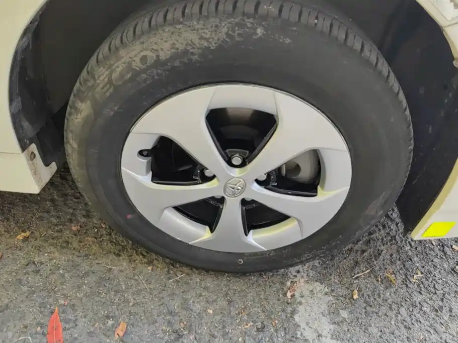 Toyota Prius 2015 2012 1.8L Standard Edition