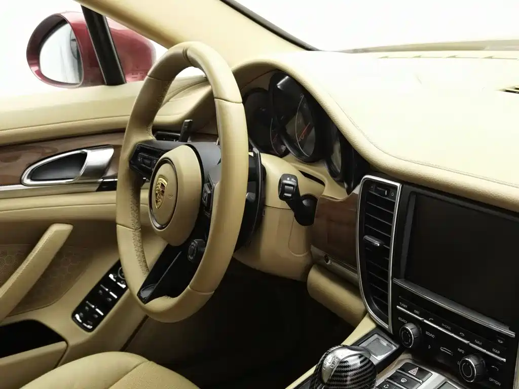 Porsche Panamera 2011 2010 Panamera 4 3.6L