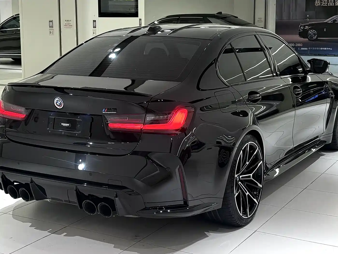 BMW M3 2023 M3 Sedan M xDrive Thunder Edition фото 7