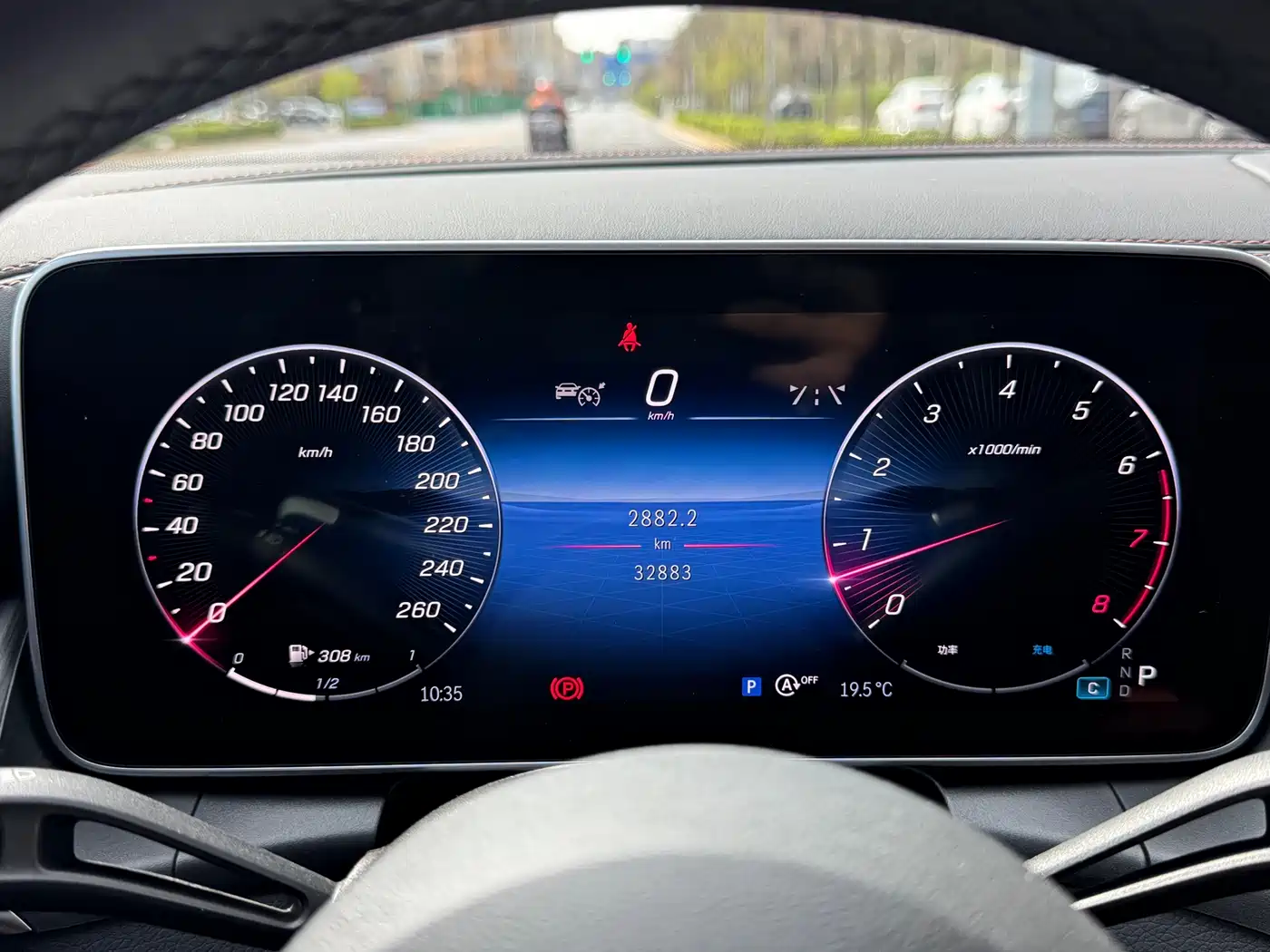 Mercedes-Benz GLC 2024 GLC 260 L 4MATIC Luxury 5-seater фото 14