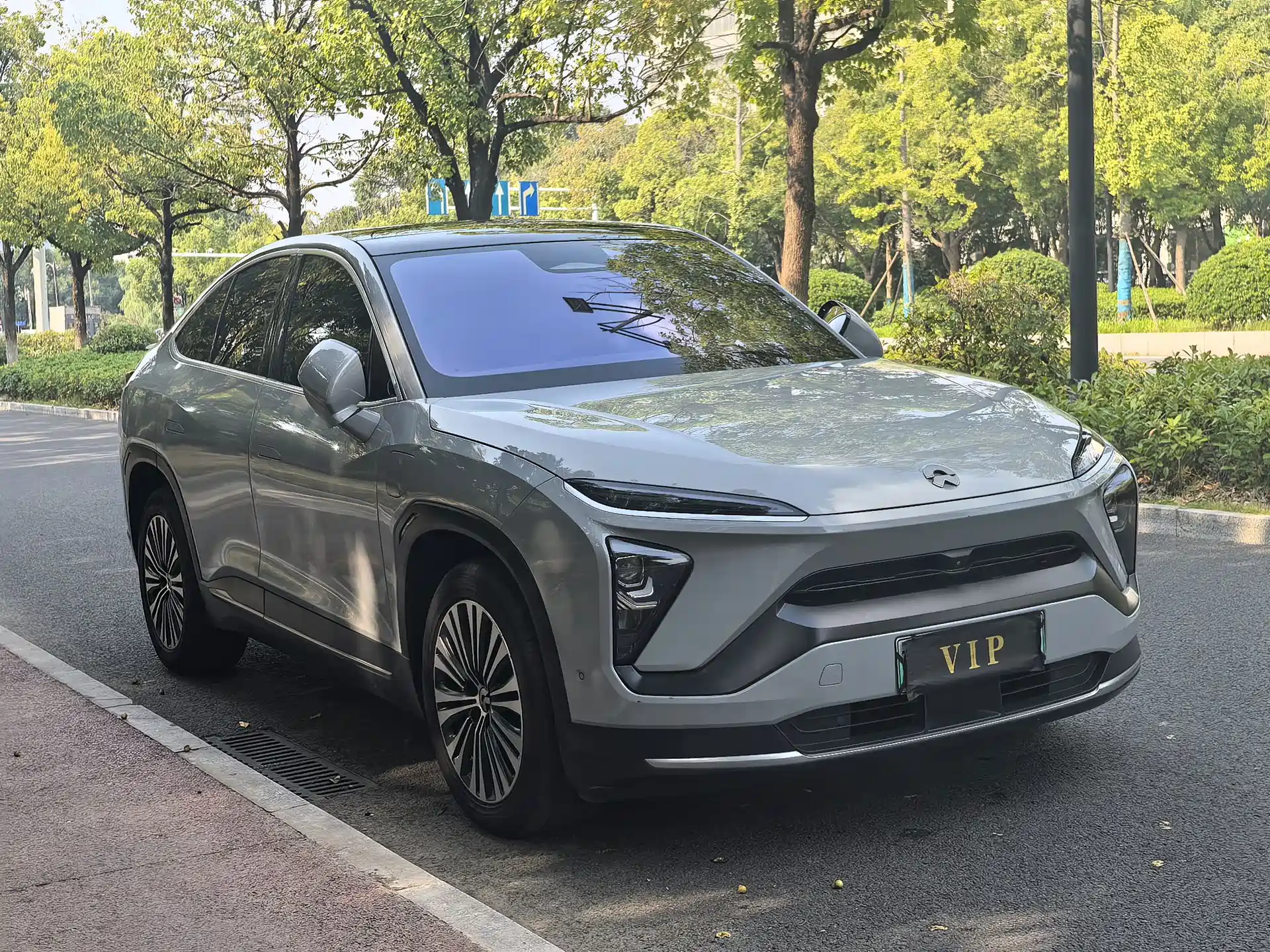 Фото 2 - NIO EC6
