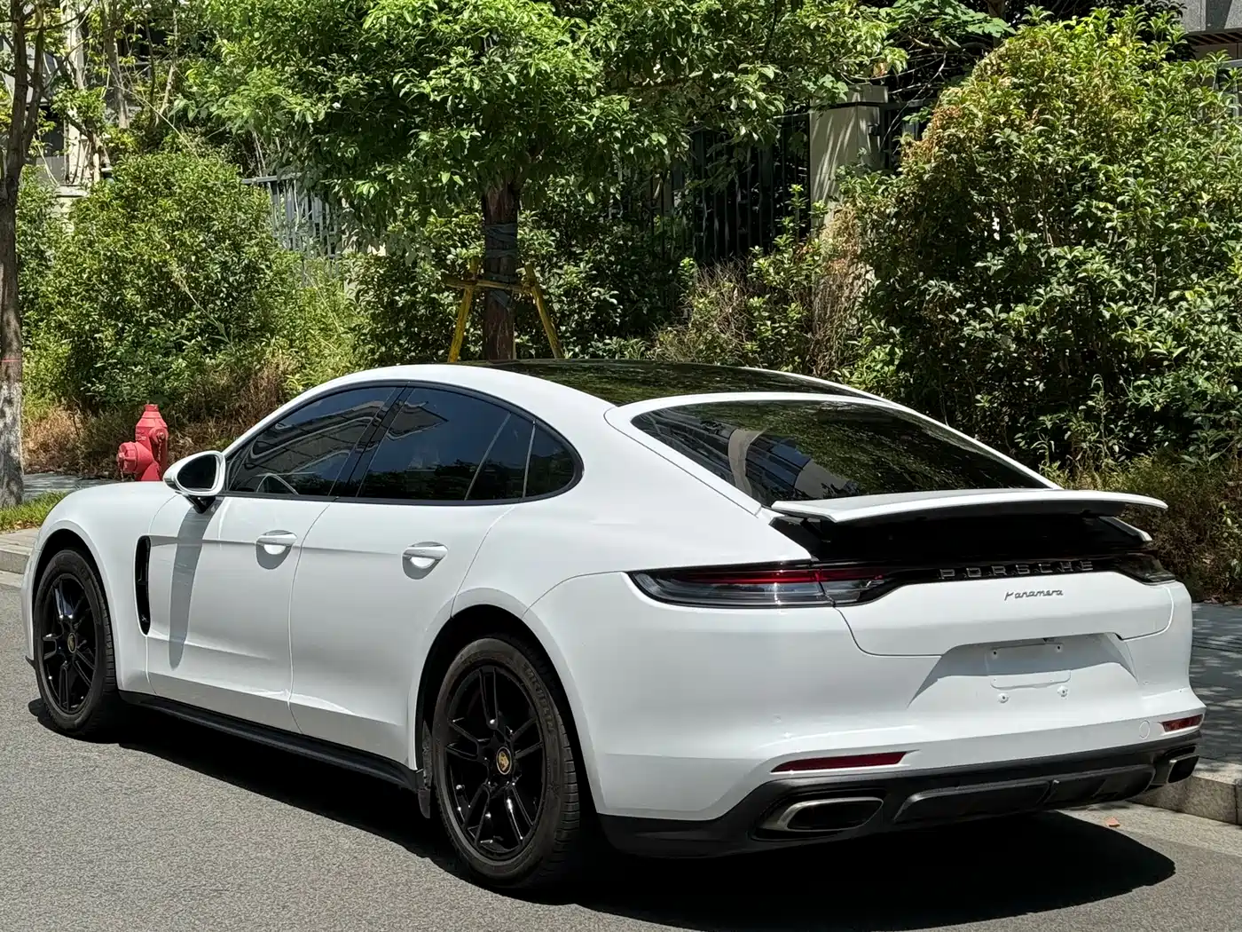 PORSCHE PANAMERA
