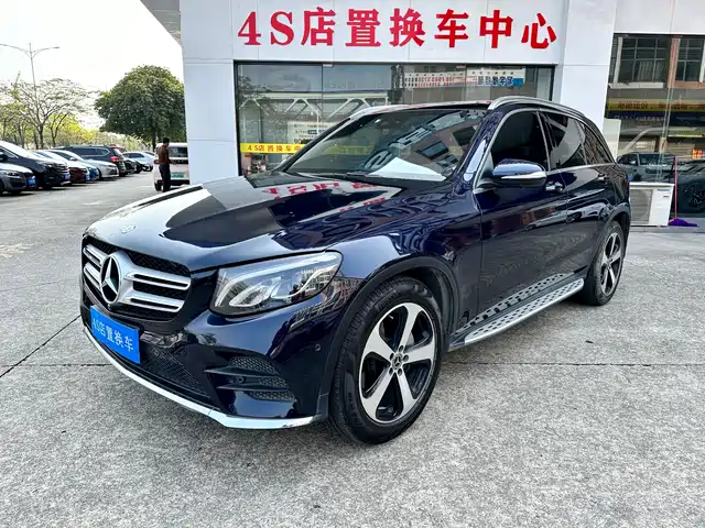 MERCEDES-BENZ GLC