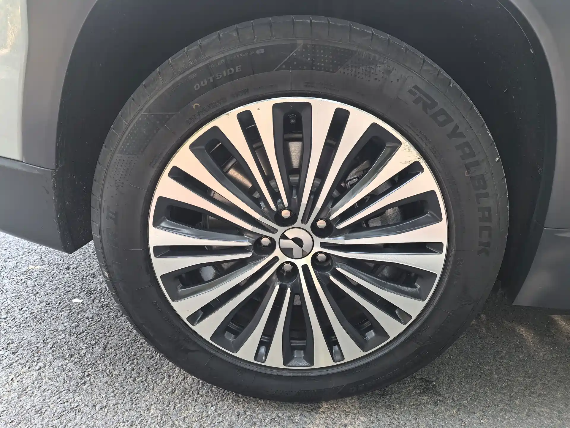 Фото 6 - NIO EC6