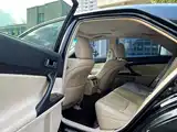 Фото 9 - Toyota Reiz