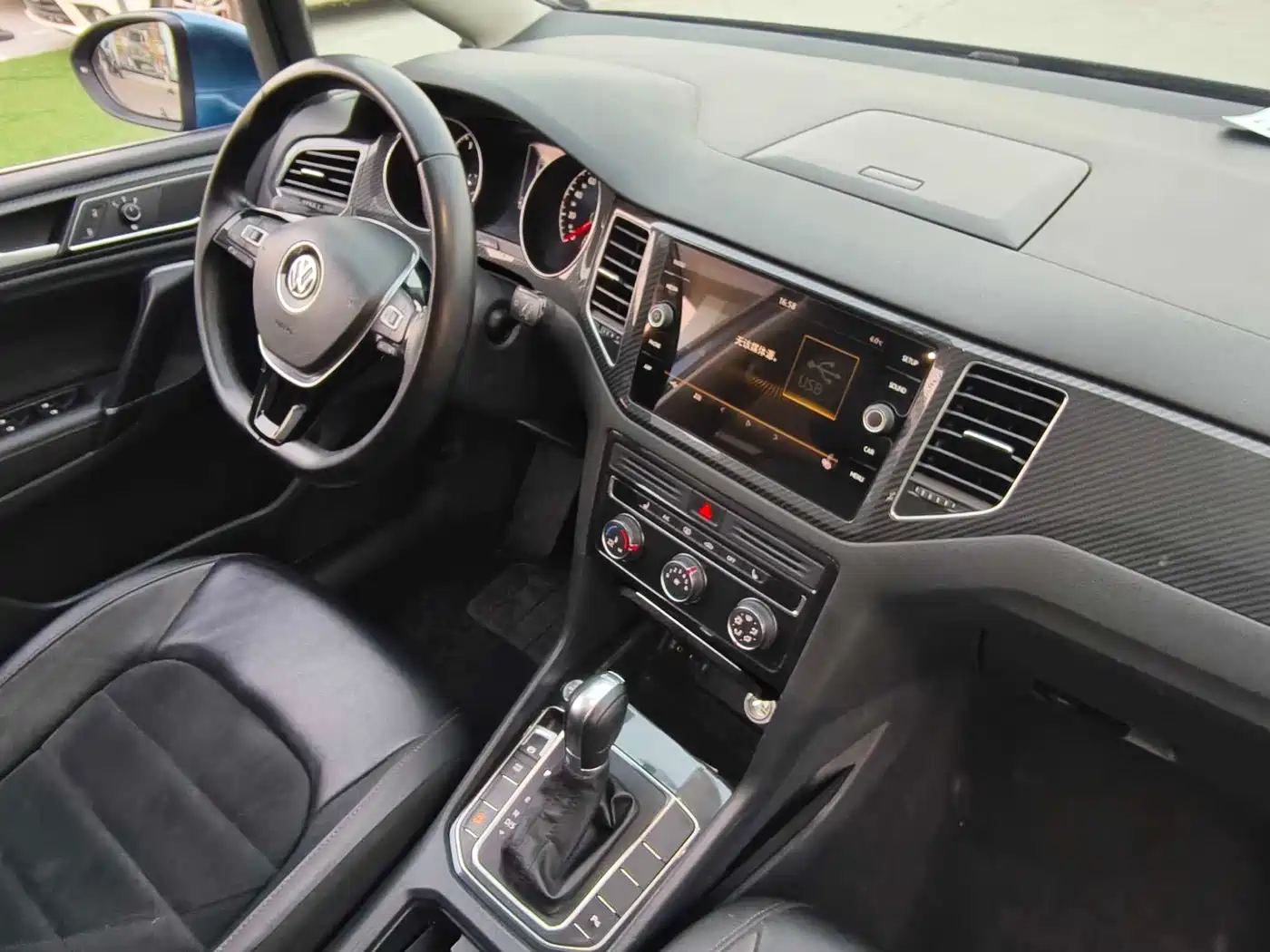 Volkswagen Golf Sportsvan 2018 280TSI Automatic Luxury фото 15