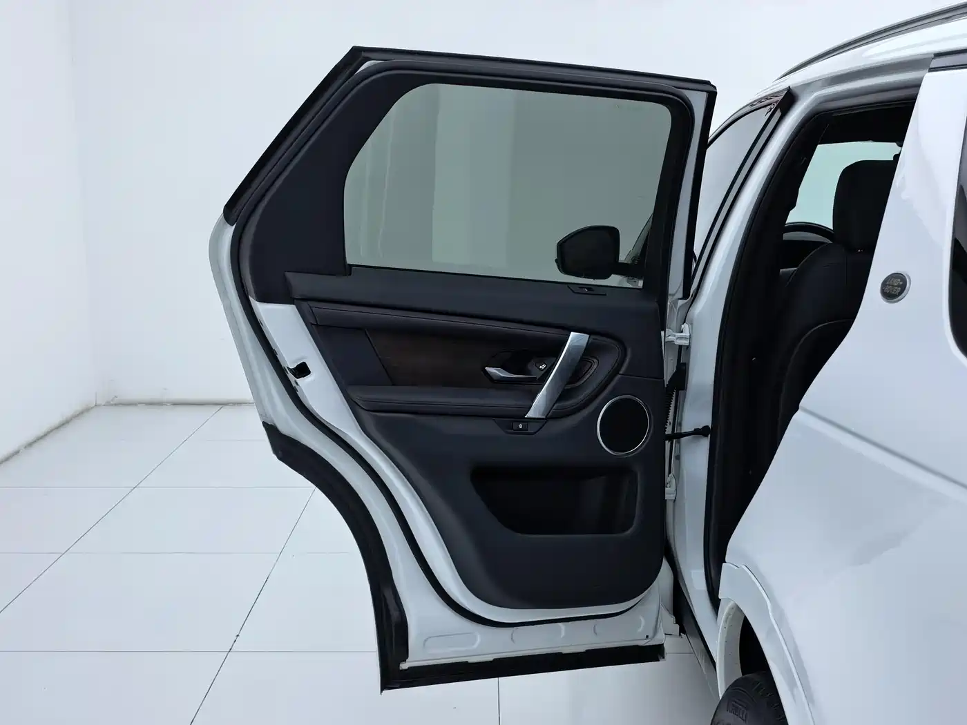 Land Rover Discovery Sport 2020 249PS R-Dynamic Performance Tech 5-seater фото 19