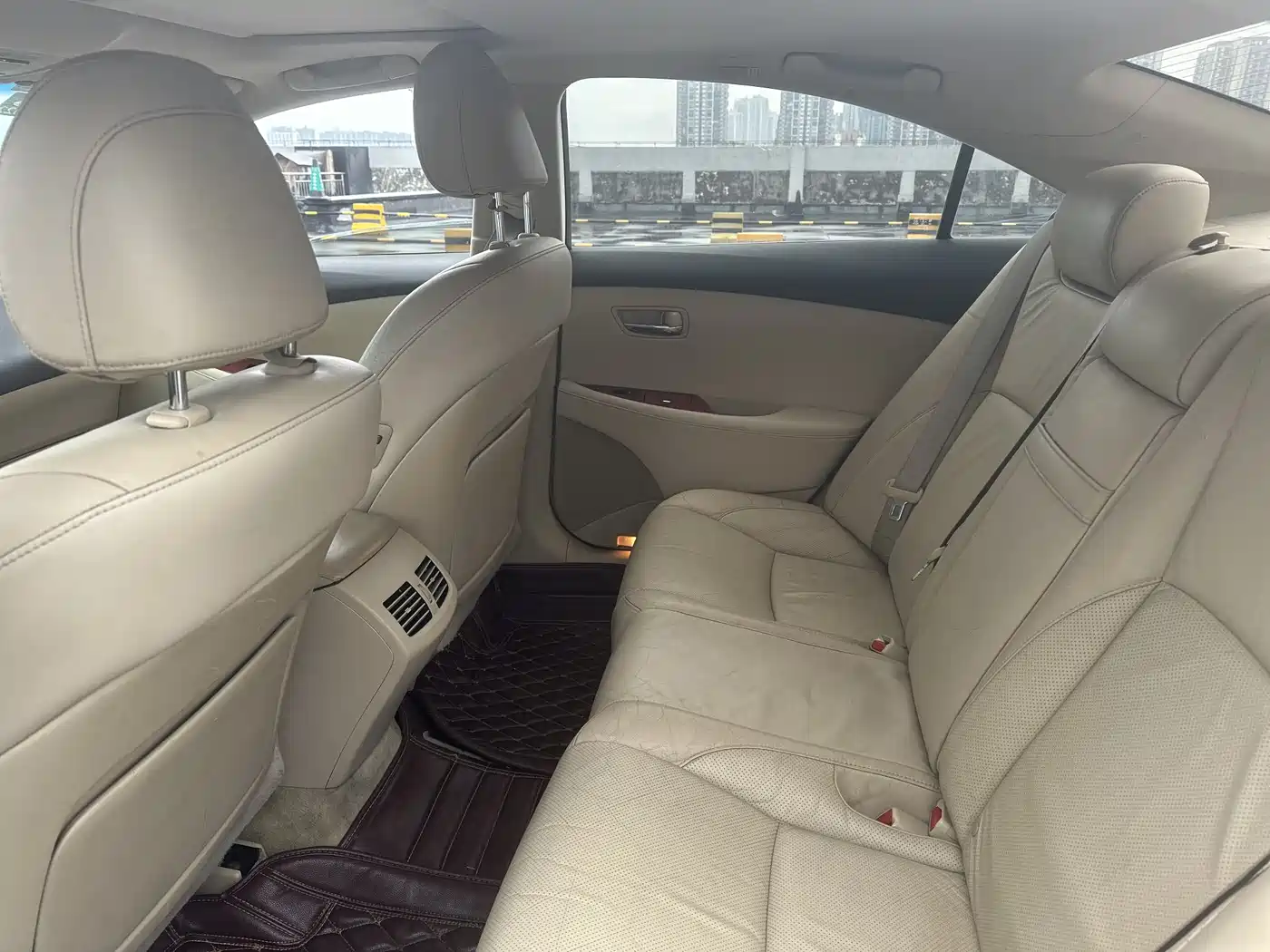 Lexus ES 2010 350 Luxury Edition фото 8