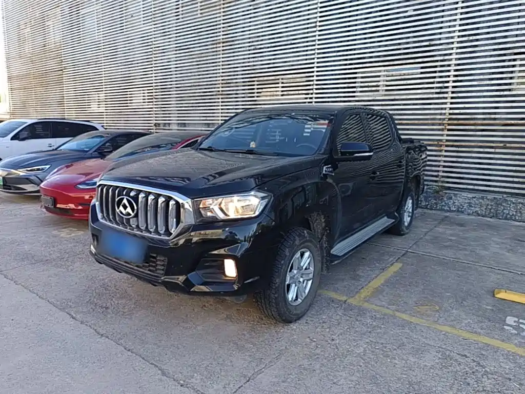 SAIC Maxus Maxus T60 2018 2017 2.0T Gasoline Automatic 4WD High Chassis Elite Standard Bed