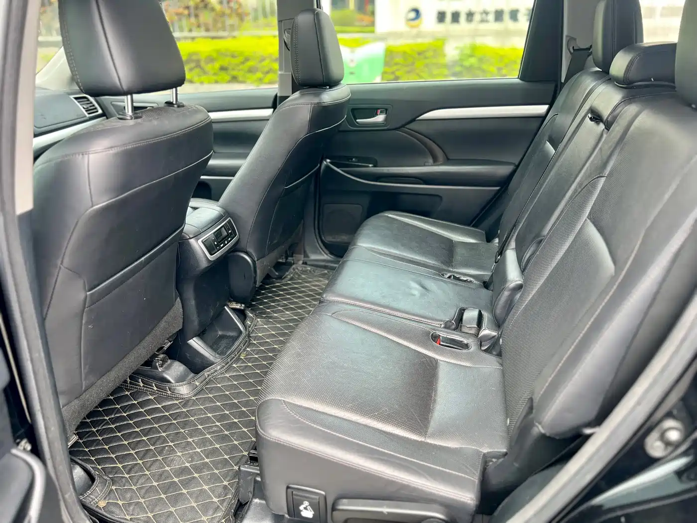 Toyota Highlander 2017 2.0T 4WD Premium 7-Seater фото 8
