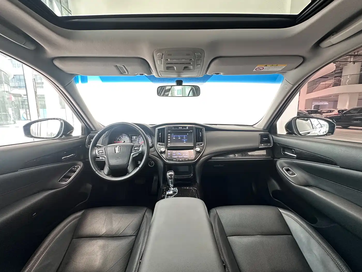 Toyota Crown 2019 2018 2.0T Fashion Edition