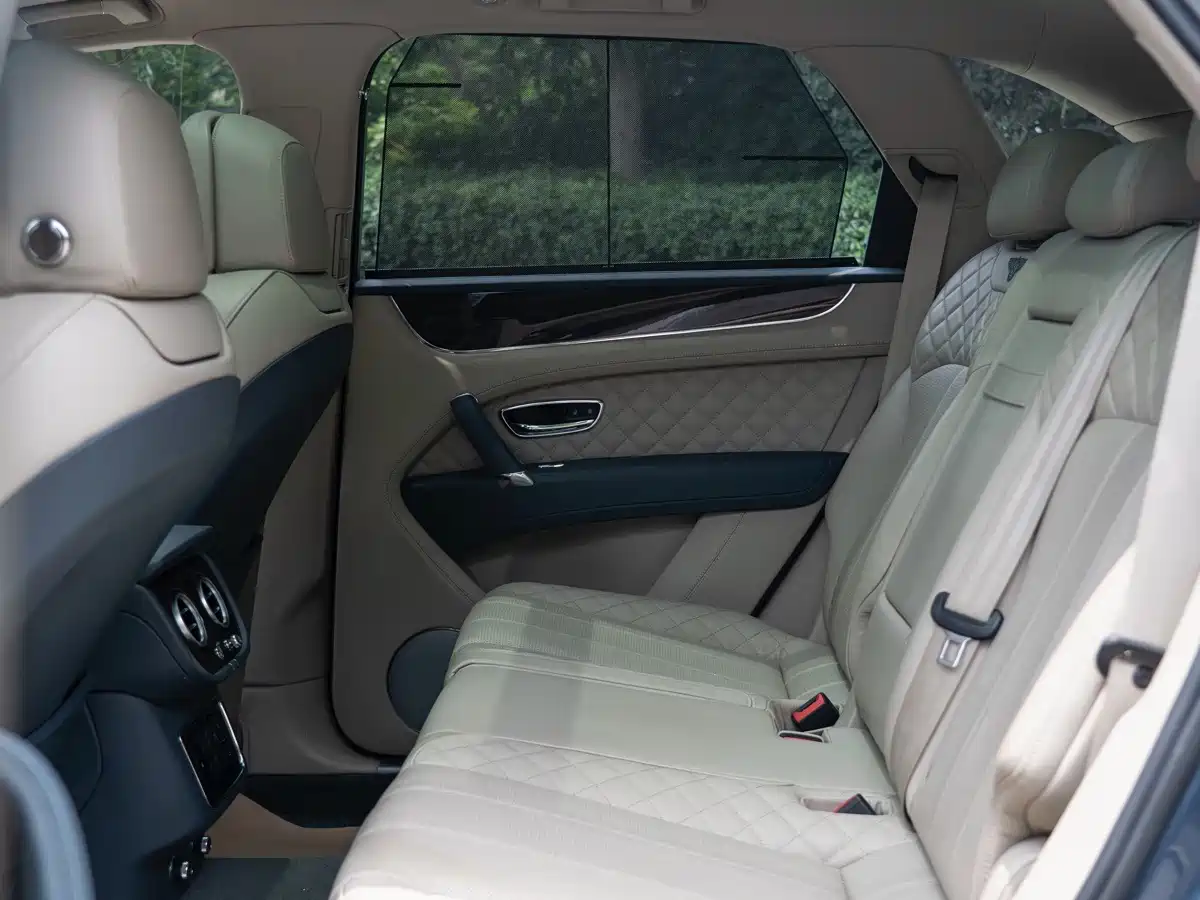 Bentley Bentayga 2017 2017 6.0T Standard Edition