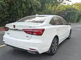 Фото 7 - Roewe i6