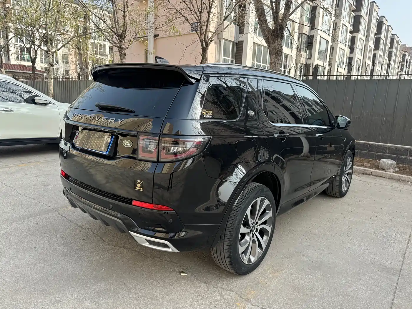 Land Rover Discovery Sport 2022 Model 249PS R-Dynamic S Performance Edition 5-Seater фото 16