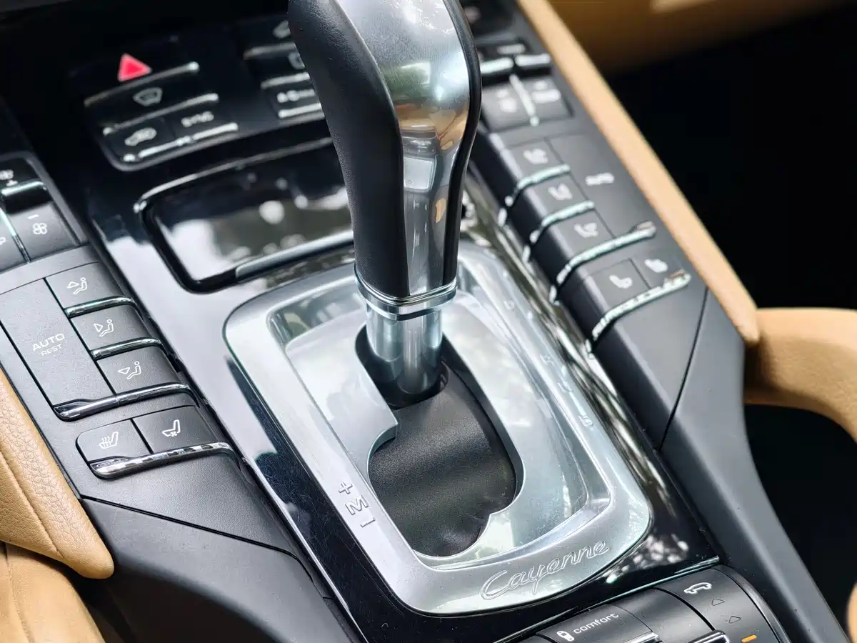Porsche Cayenne 2015 Cayenne 3.0T фото 15