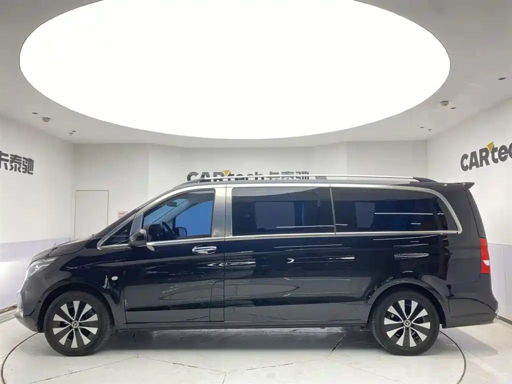 Mercedes-Benz Vito 2023 2.0T Elite 7-Seater фото 8