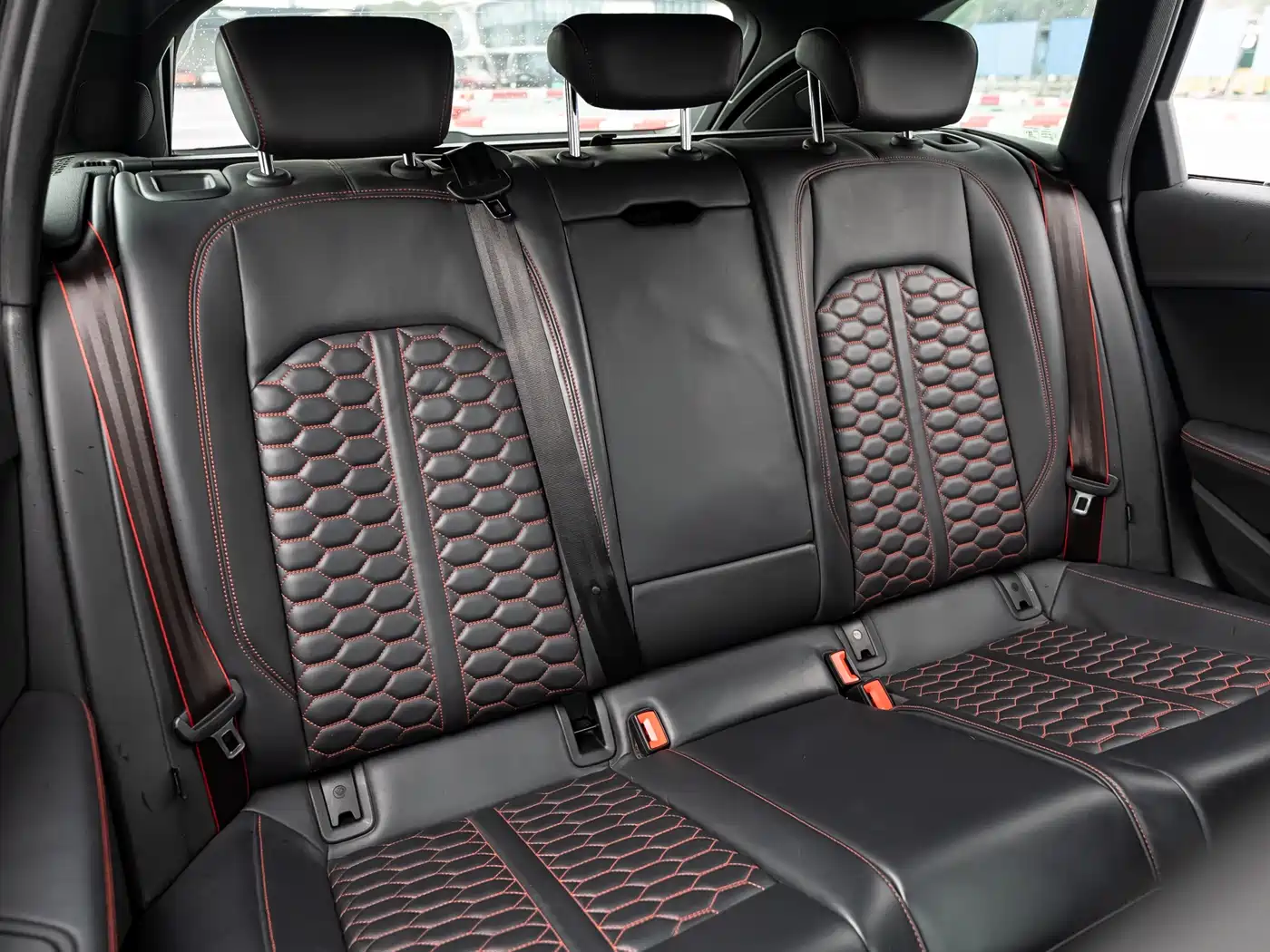 Audi RS 4 2022 RS4 Avant Obsidian Edition фото 6