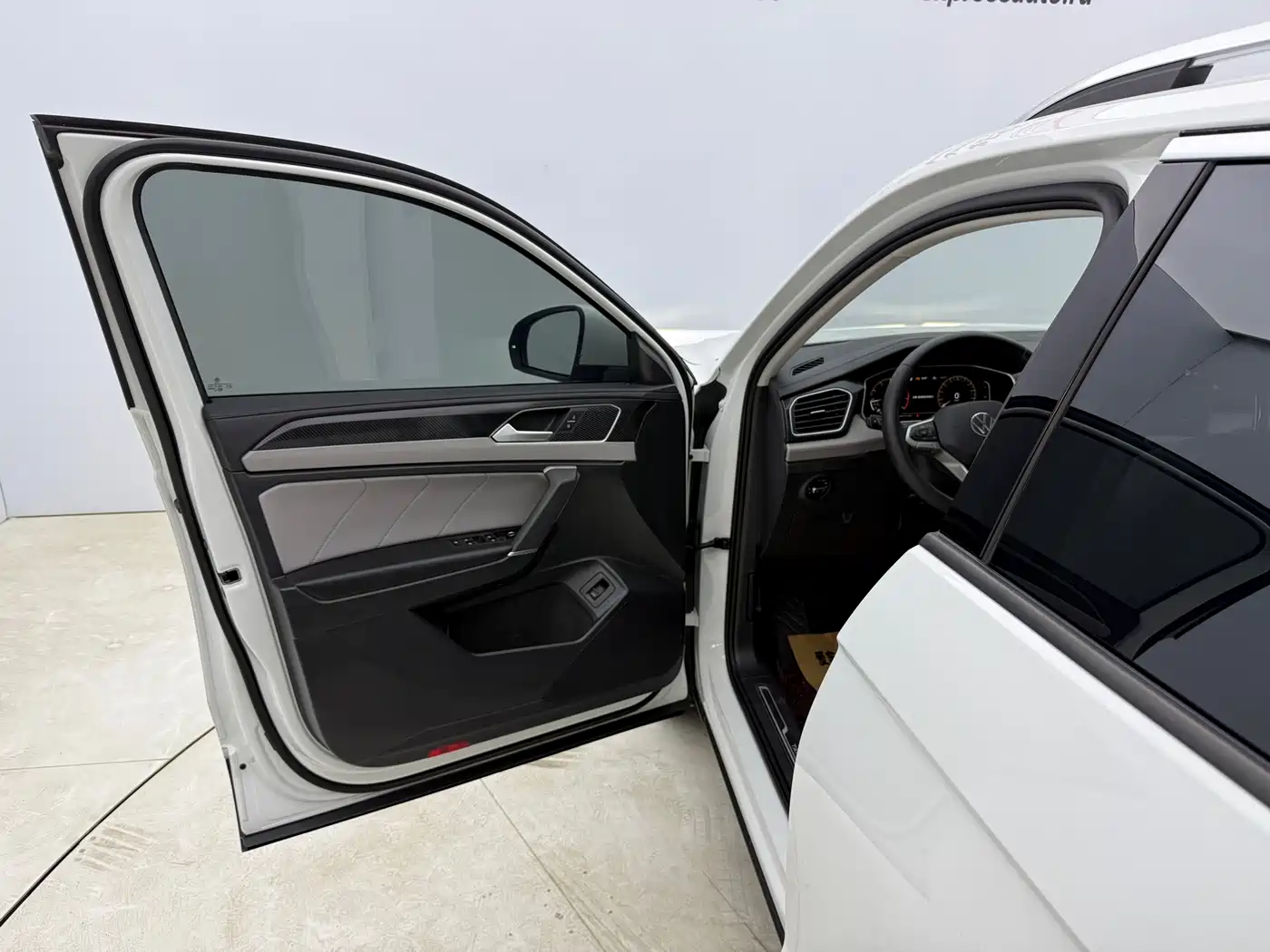 Volkswagen Tayron 2023 280TSI 2WD Luxury Plus Advanced Edition фото 20