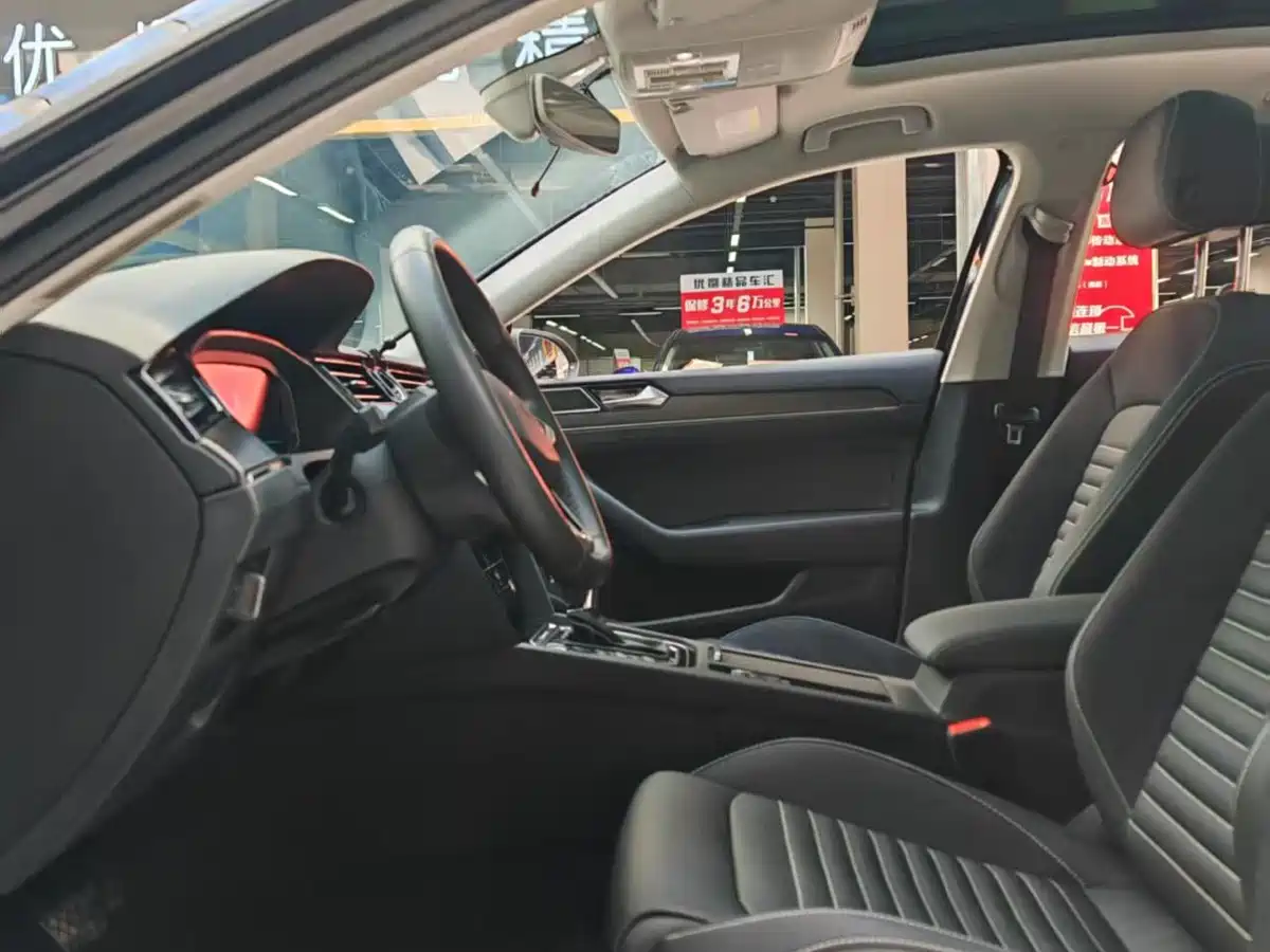 Volkswagen Magotan 2020 330TSI DSG Leading фото 4