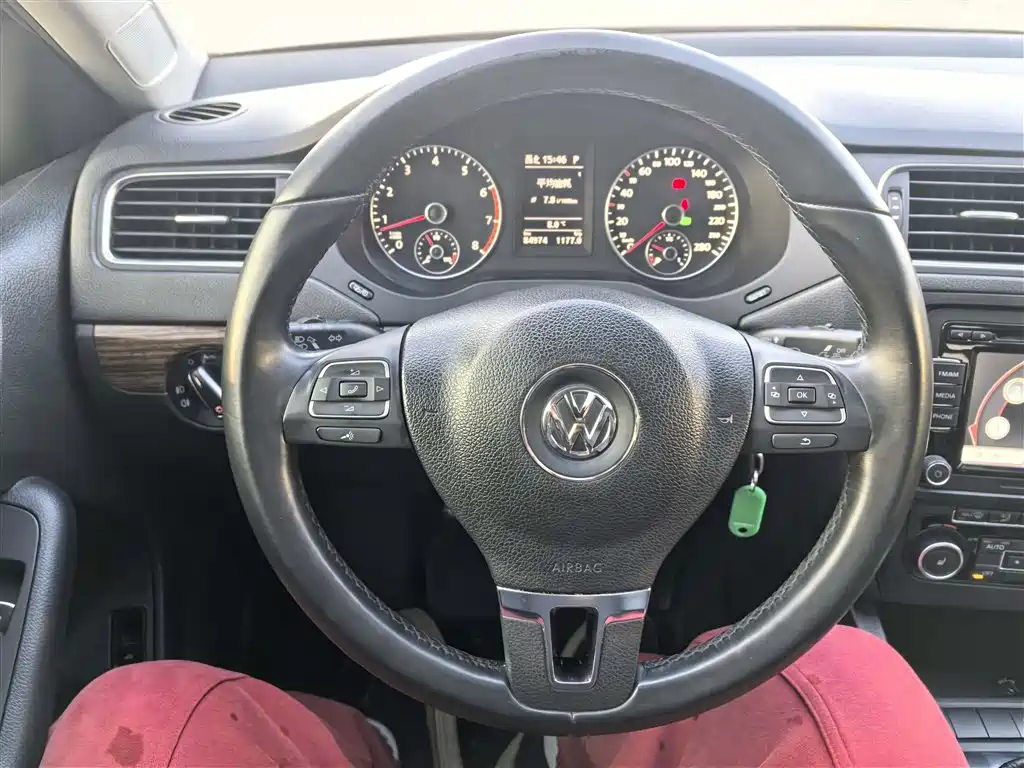 Volkswagen Sagitar 2012 1.8TSI Automatic Flagship Edition фото 17