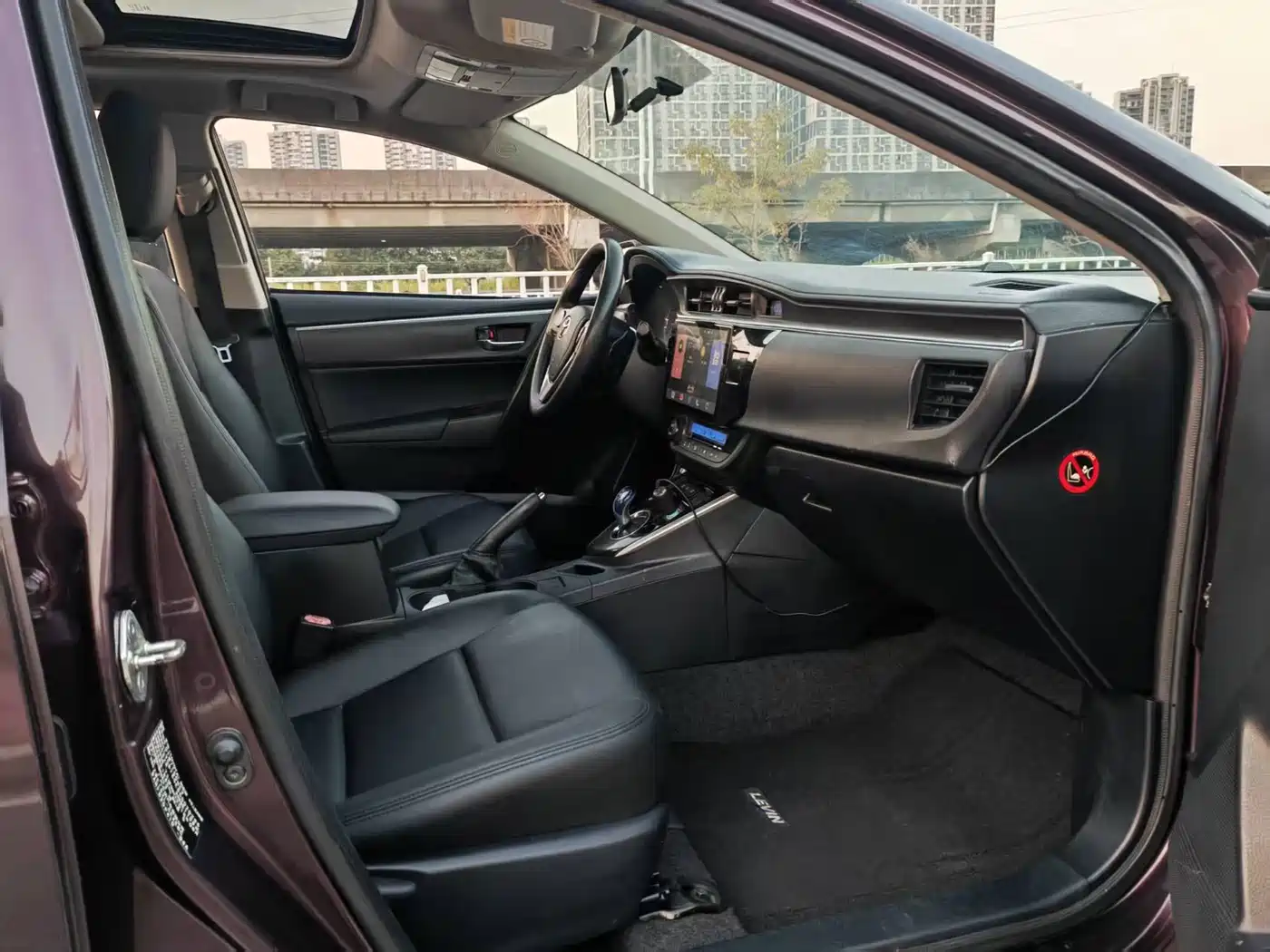 Toyota Levin 2016 Hybrid 1.8H GS E-CVT Elite Sunroof фото 9