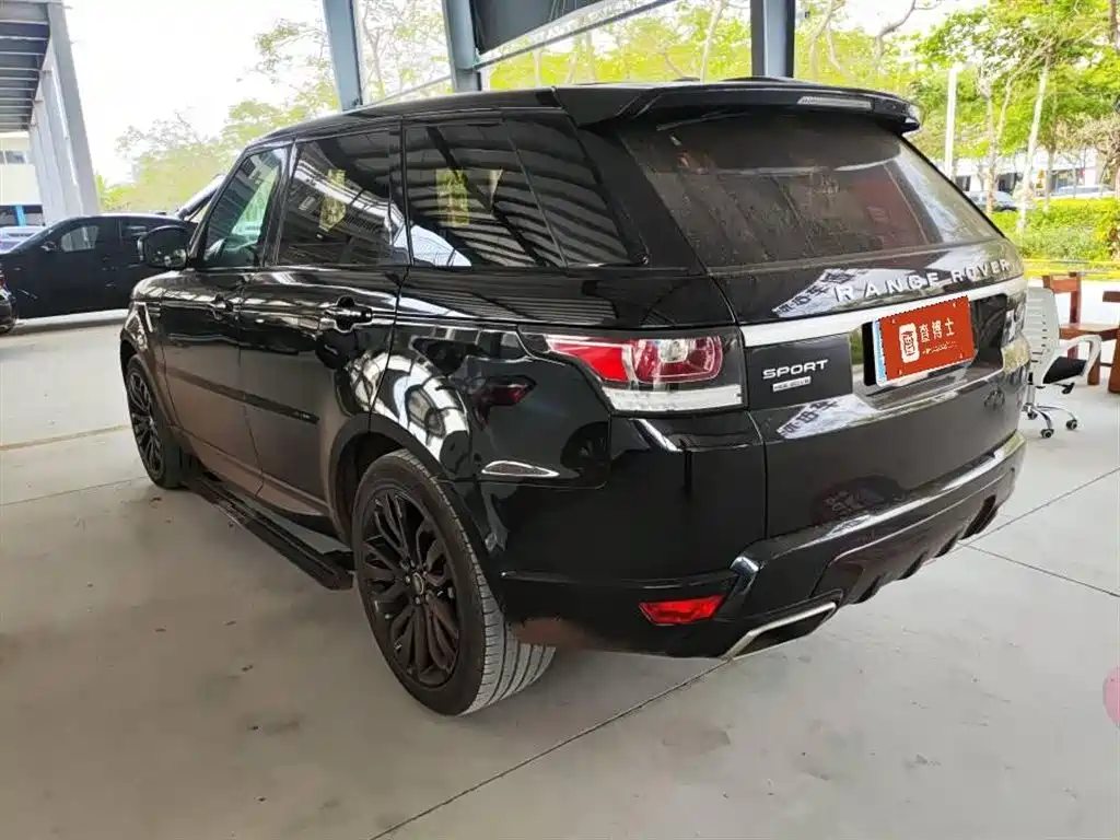 Land Rover Range Rover Sport фото 6