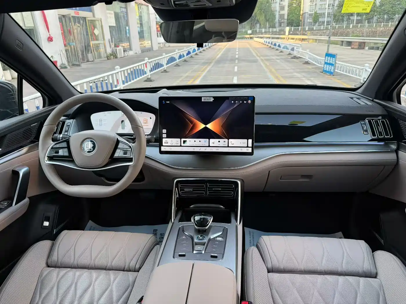 BYD Tang New Energy 2025 Smart Driving Edition DM-i 115KM Flagship фото 7