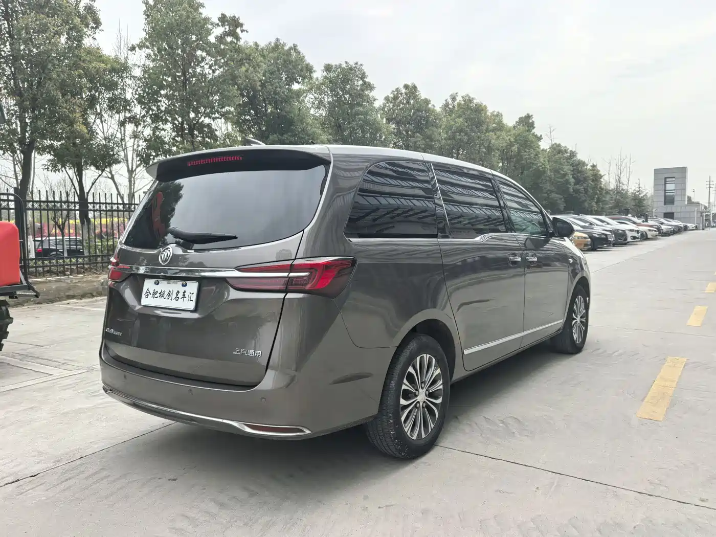 Buick GL8 2020 Model Land Business Class 652T Luxury фото 10