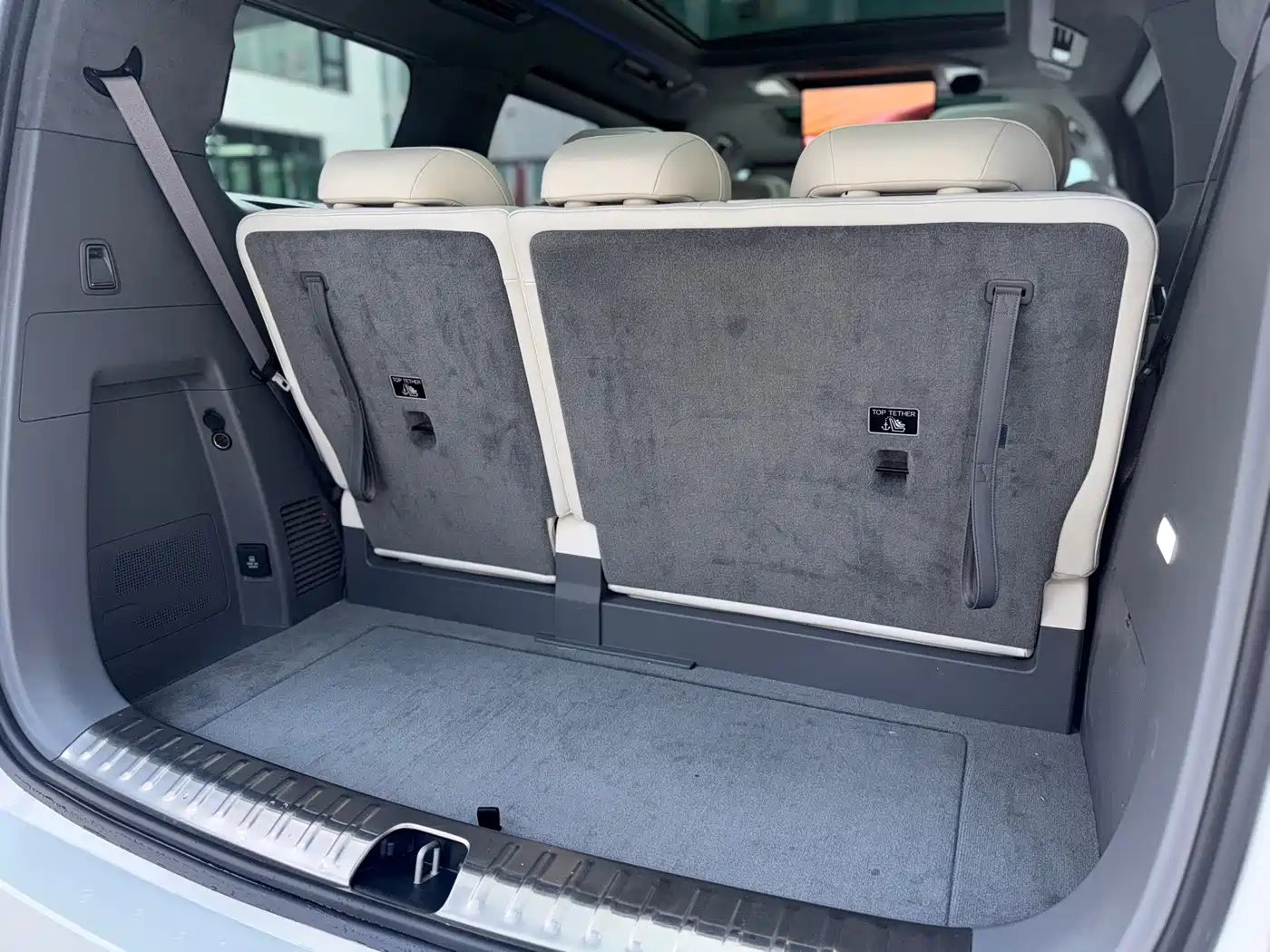 ZEEKR 009 2025 2024 7-Seat Aisle AWD Version 108kWh