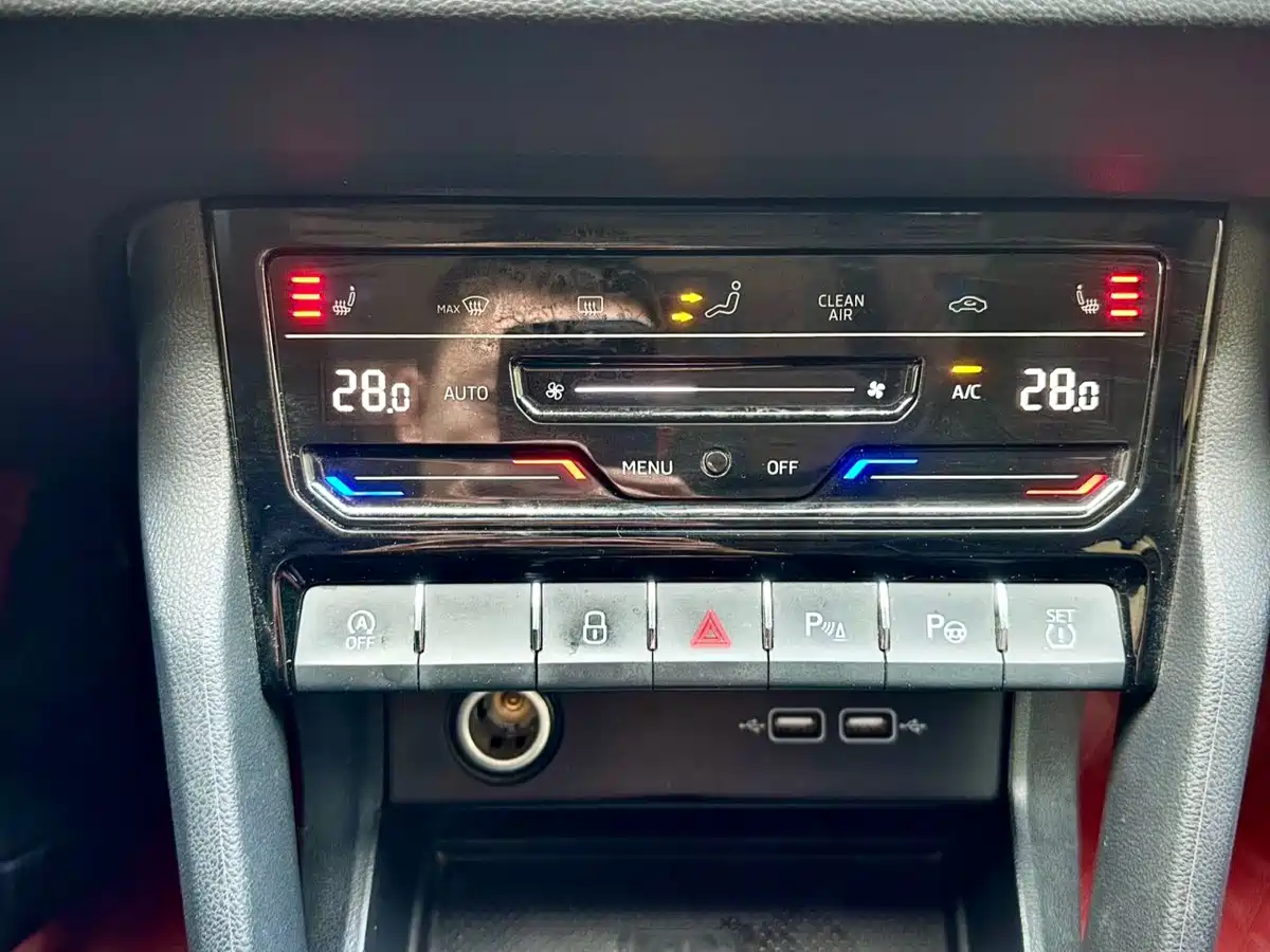 Škoda Karoq 2022 TSI280 Luxury Edition фото 19