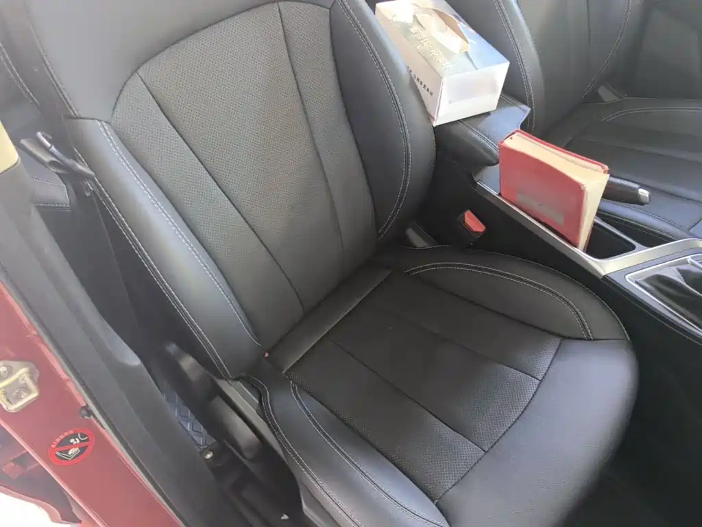 Фото 25 - Geely Vision X3