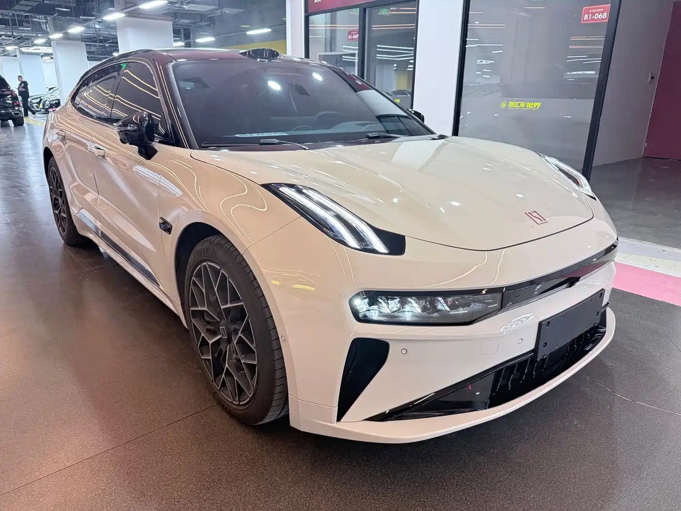 ZEEKR EXTREME KRYPTON 001