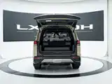 Photo 19 - Lexus LX