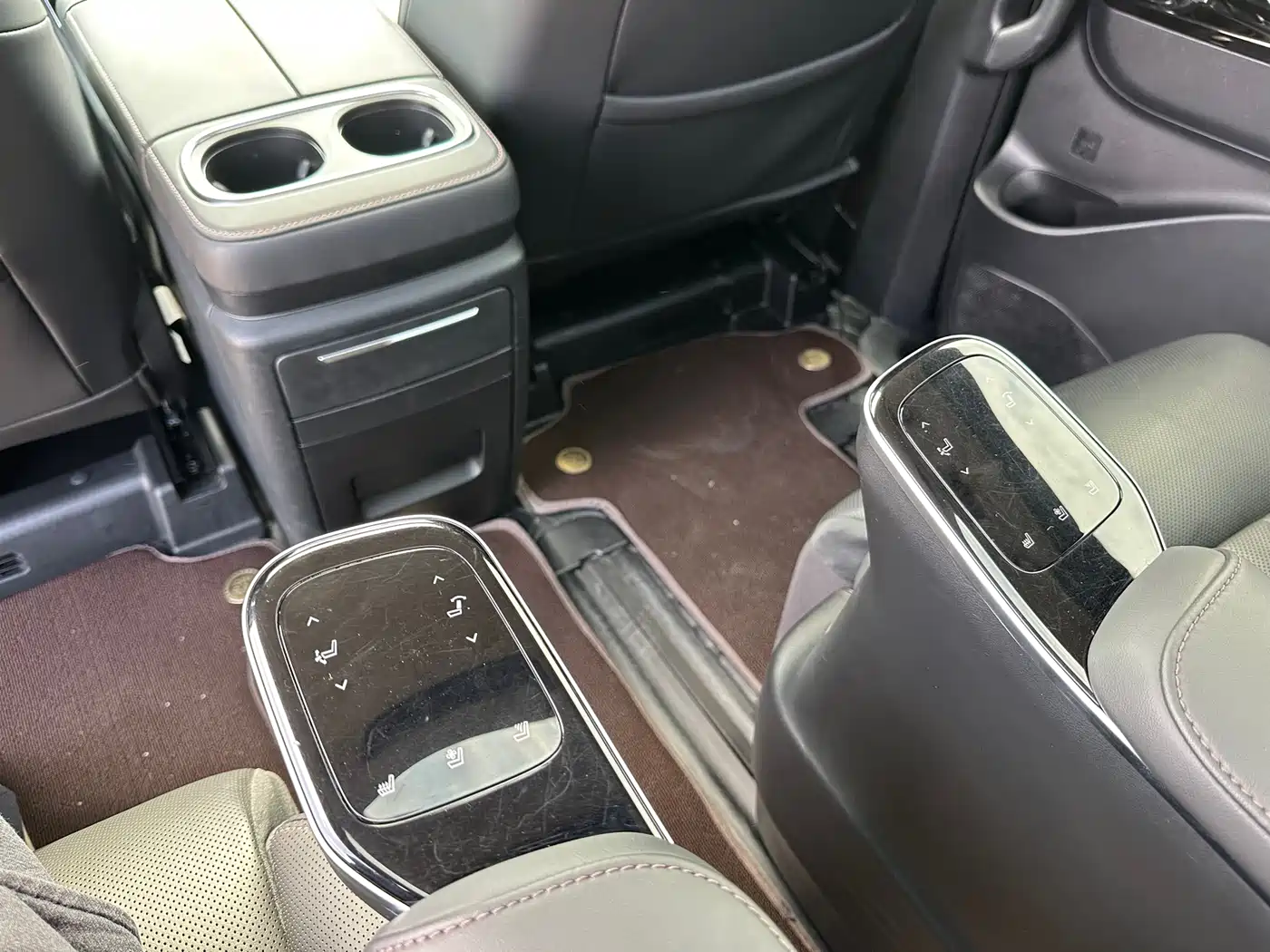 GAC Trumpchi Trumpchi M8 2024 Master Series 400T Premium Edition фото 22