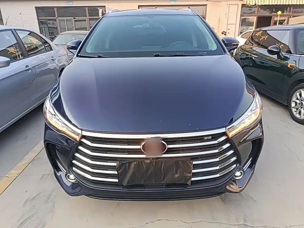 Фото 3 - BYD Song MAX