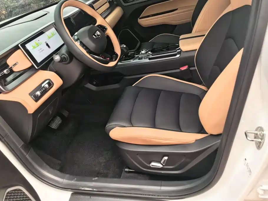 Geely ICON 2023 2023 Model 1.5TD Chocolate Deluxe Edition