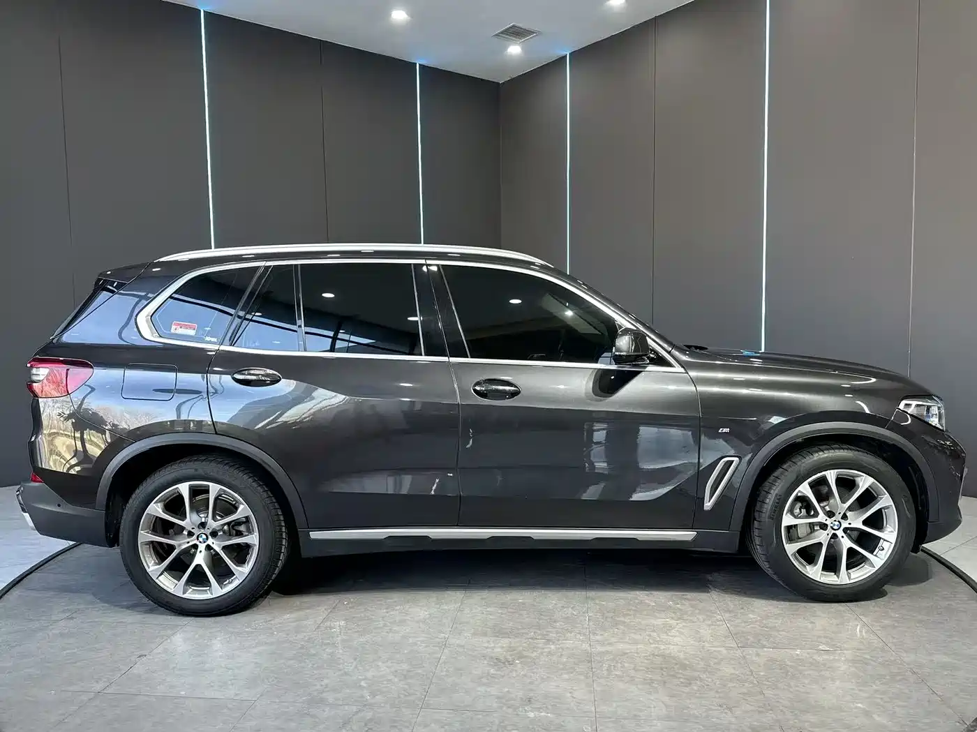 BMW X5 (Import) 2020 xDrive30i X Design Package фото 5