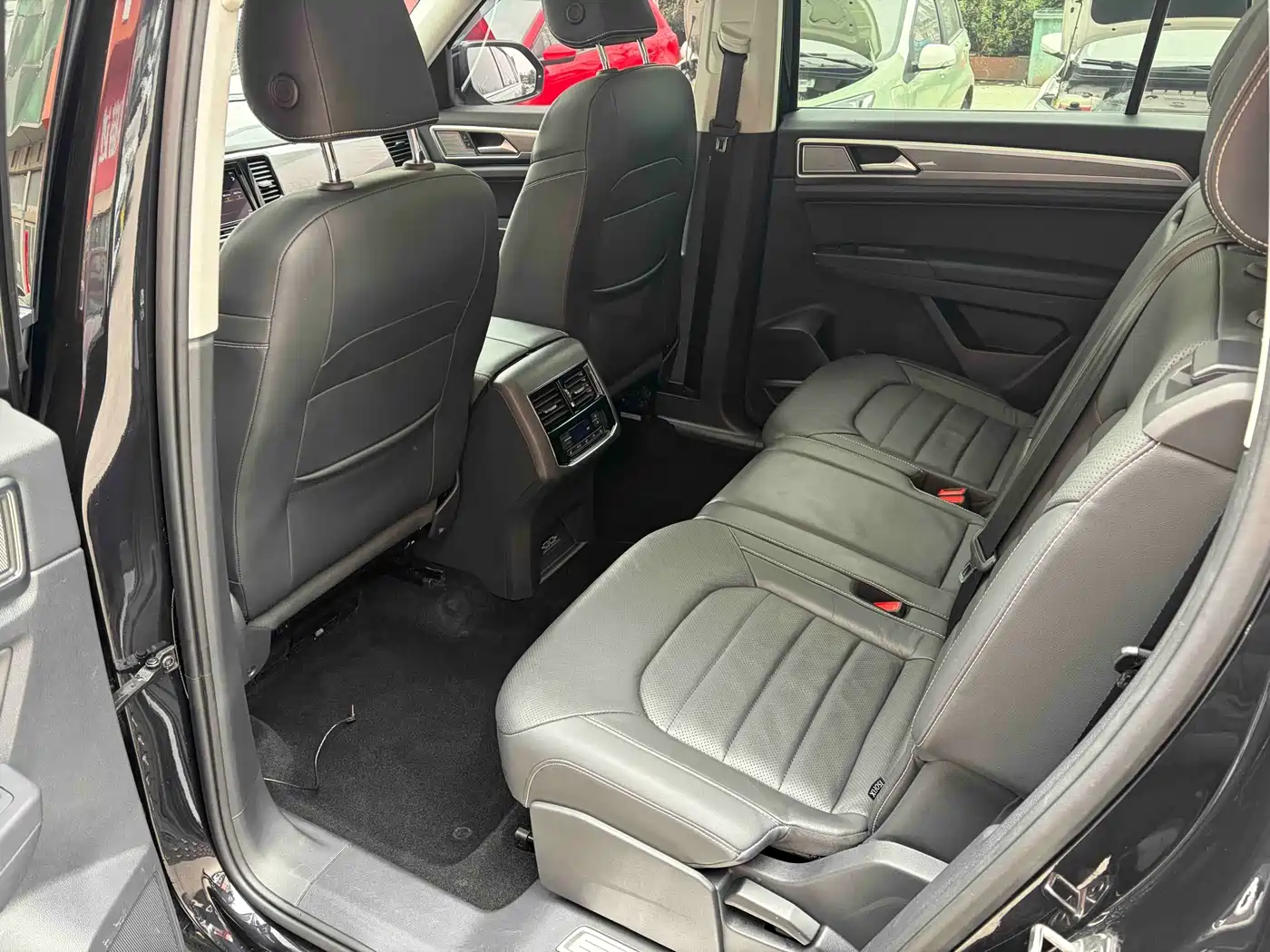 Volkswagen Teramont 2019 330TSI 2WD Luxury China VI фото 11