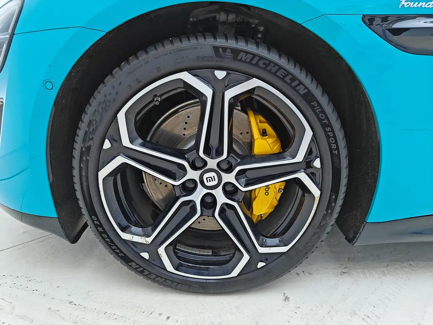 XIAOMI CAR XIAOMI SU7