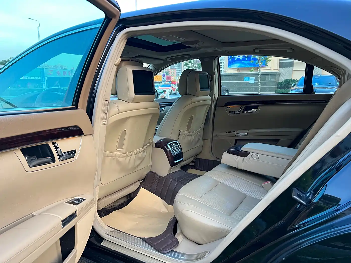 Mercedes-Benz S-Class 2010 S 350 L Luxury фото 12