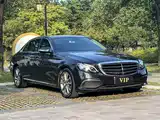 Фото 3 - Mercedes-Benz E-Class