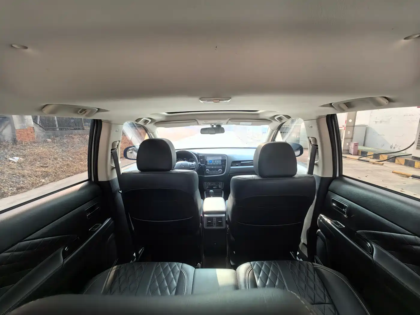 Mitsubishi Outlander 2021 2.4L 4WD Yaodong Edition 5-seater фото 21