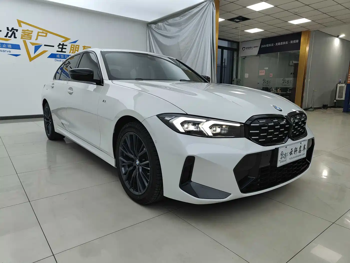 BMW 3 Series 2023 325Li M Sport Black Night Package фото 3