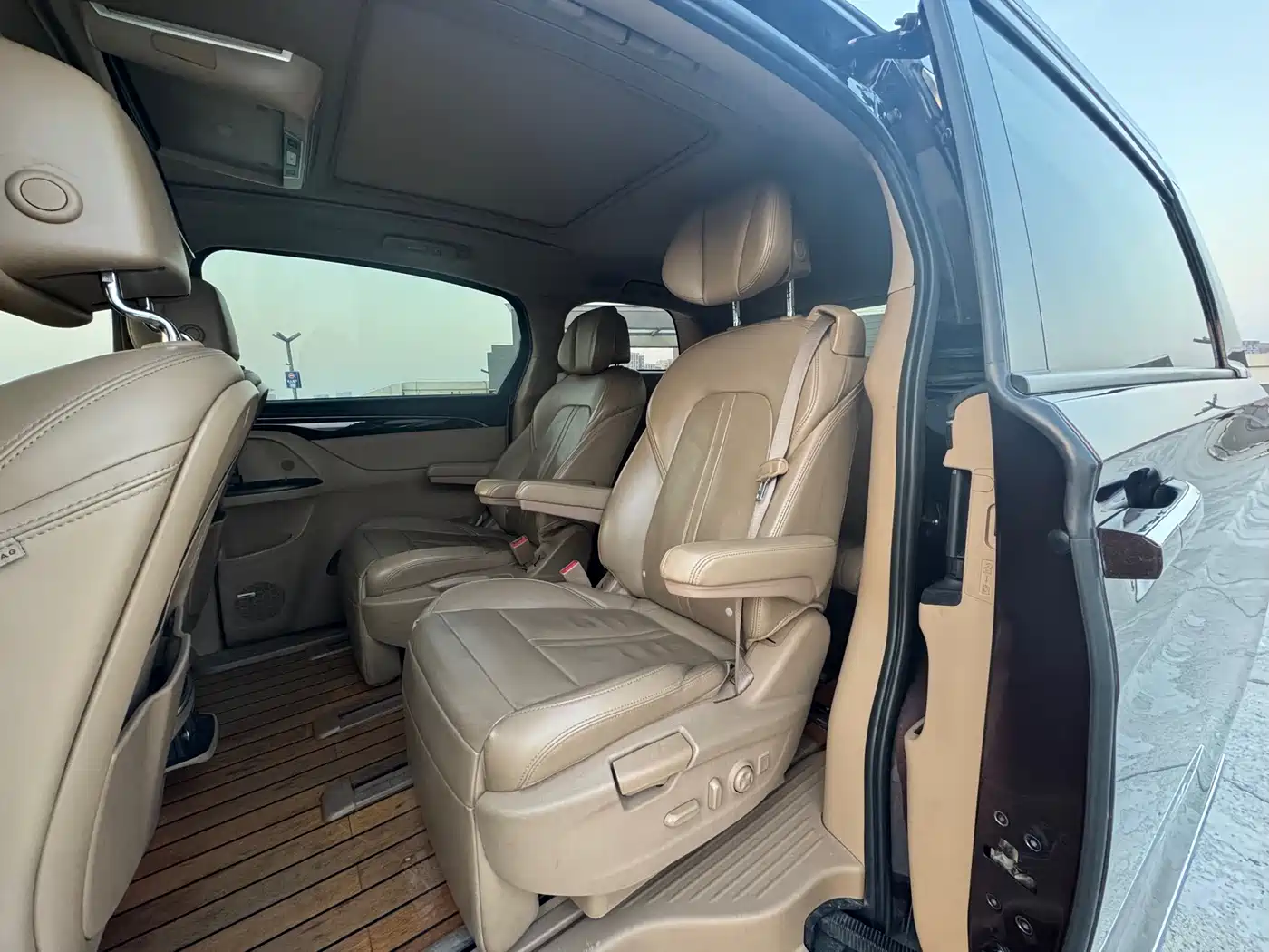 Buick GL8 2017 ES 28T Flagship China V фото 8