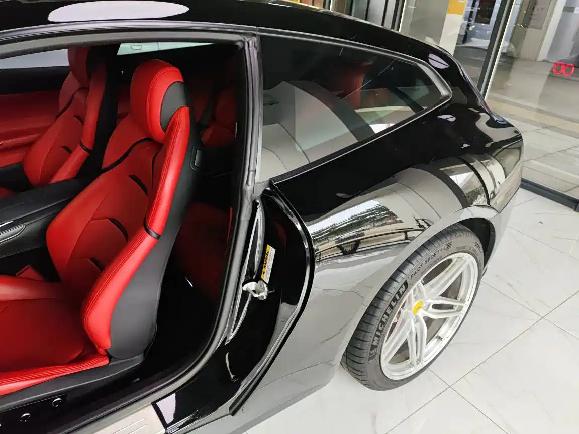 Ferrari GTC4Lusso 2019 2017 3.9T V8