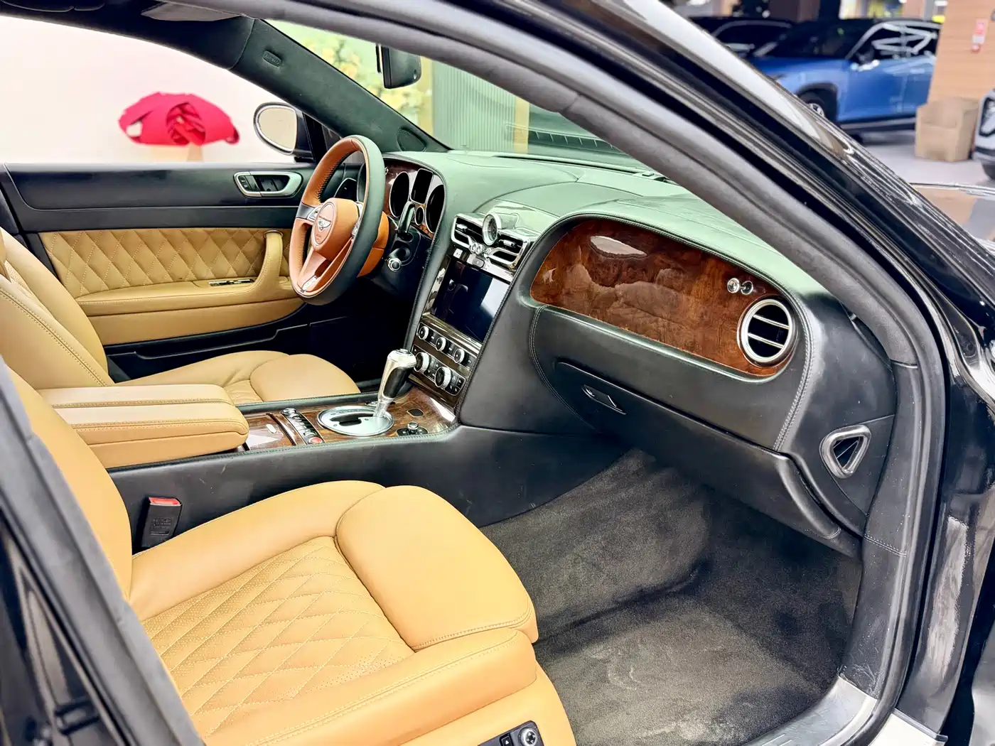 Bentley Flying Spur 2010 Speed China 6.0T фото 15