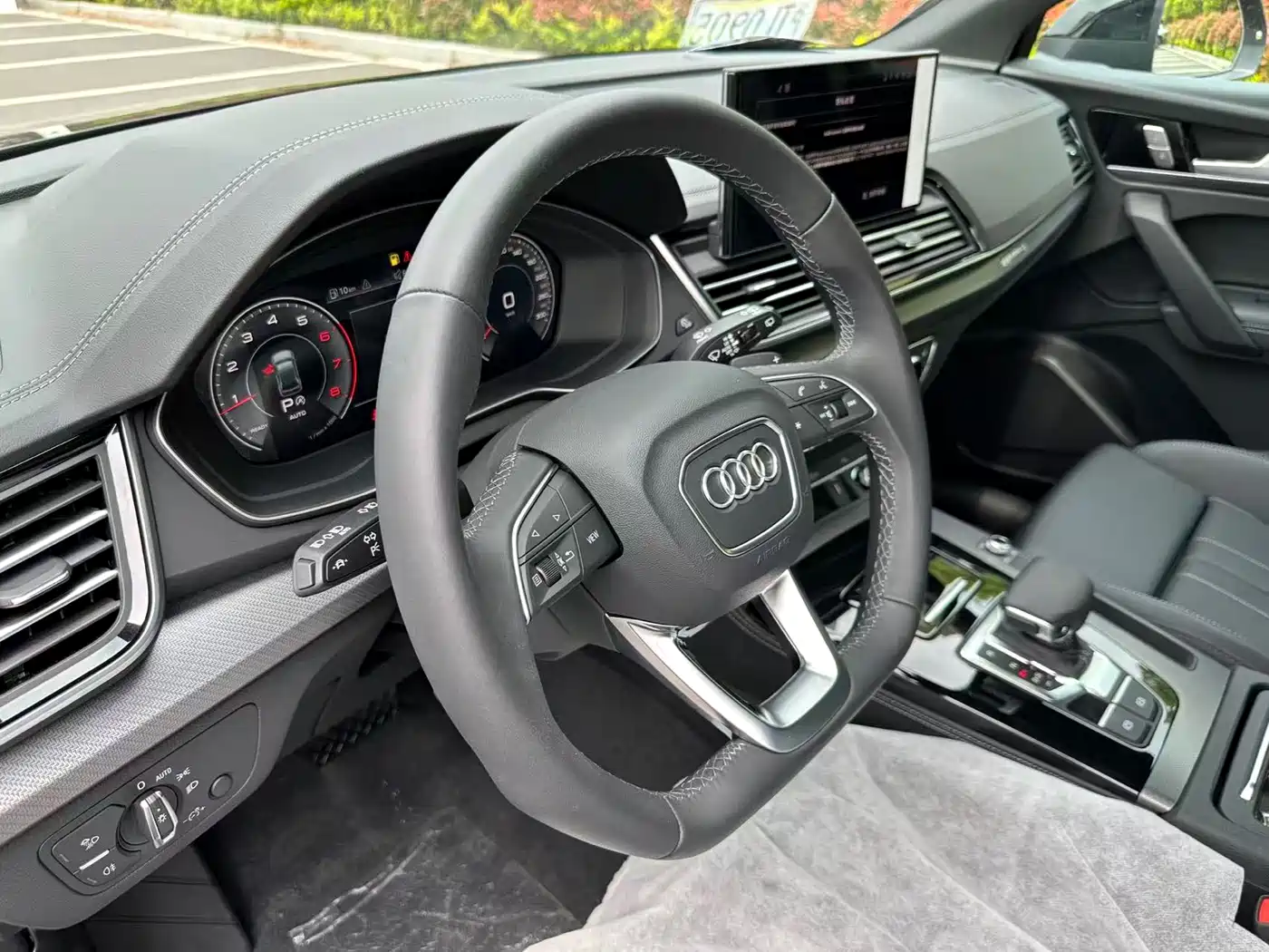 Audi Q5L 2025 40 TFSI Luxury Dynamic фото 8