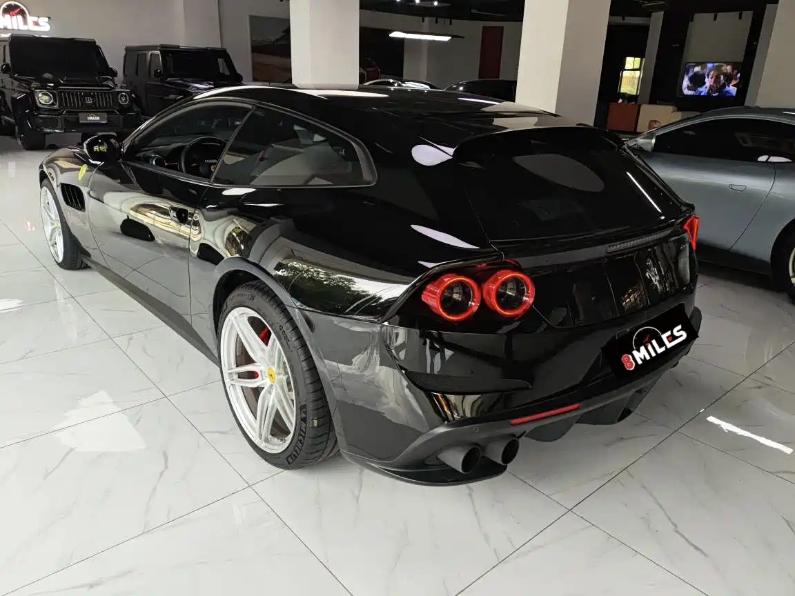 Ferrari GTC4Lusso 2019 2017 3.9T V8