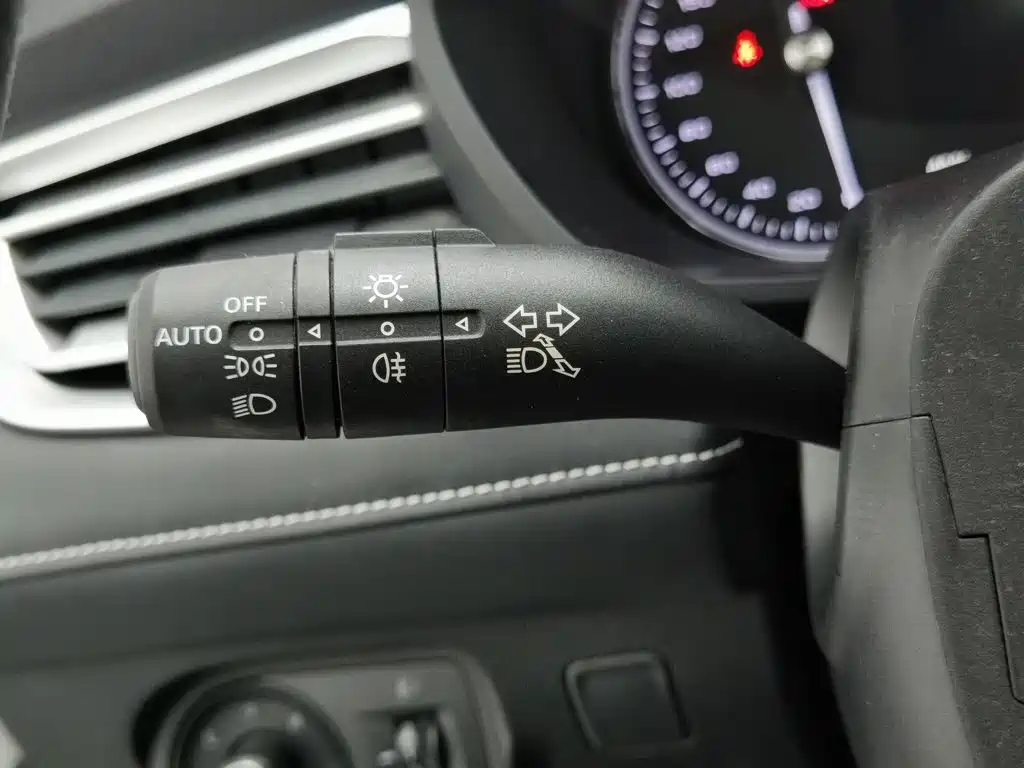 Фото 21 - Roewe Ei5