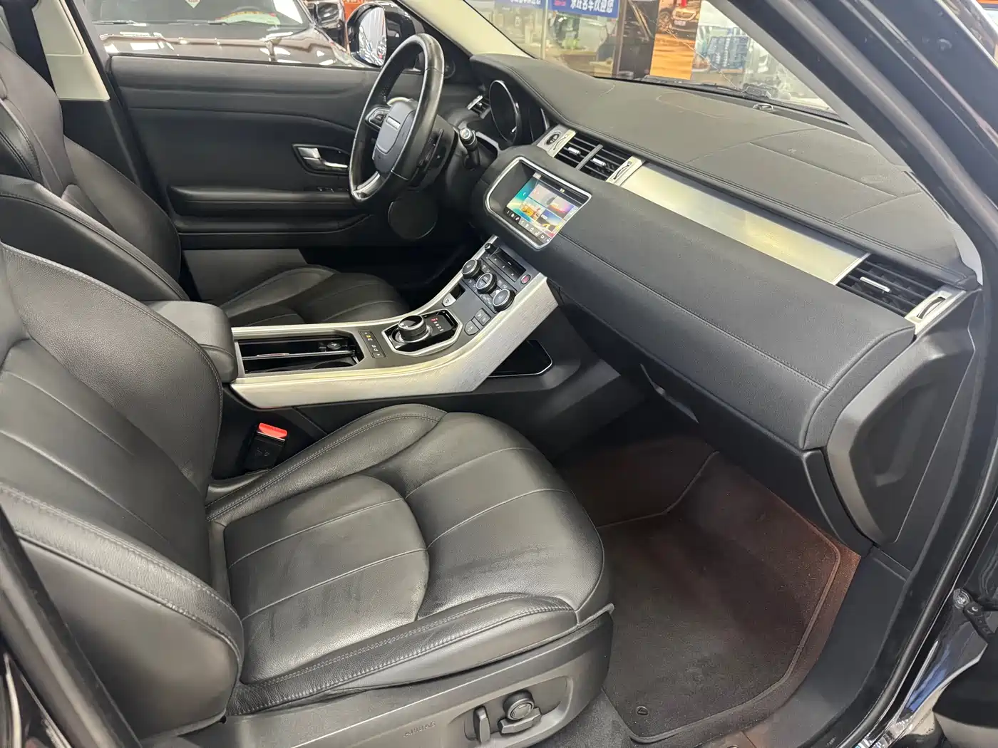 Land Rover Range Rover Evoque 2018 240PS SE Smart Edition фото 9